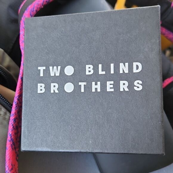 NWT 2 Blind Brothers Feel bracelet. Has the word FEEL in braille. - Picture 2 of 2